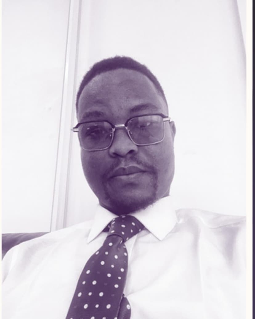 Portrait de Enolla Elie Fritz Delangue